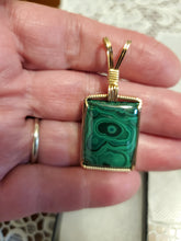 Load image into Gallery viewer, Custom Wire Wrapped Malachite Necklace/Pendant 14 Kgf